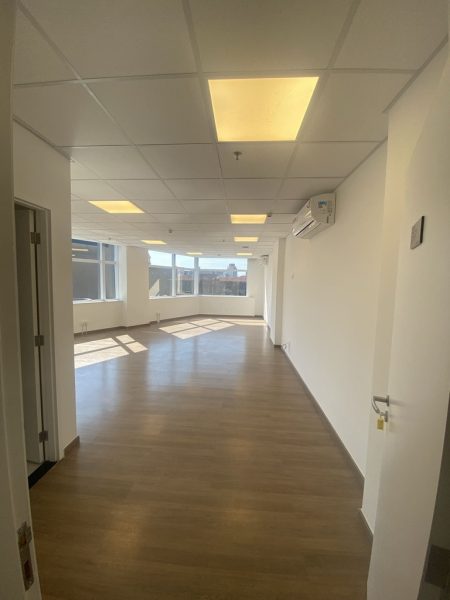 sala comercial para alugar 64 m²
